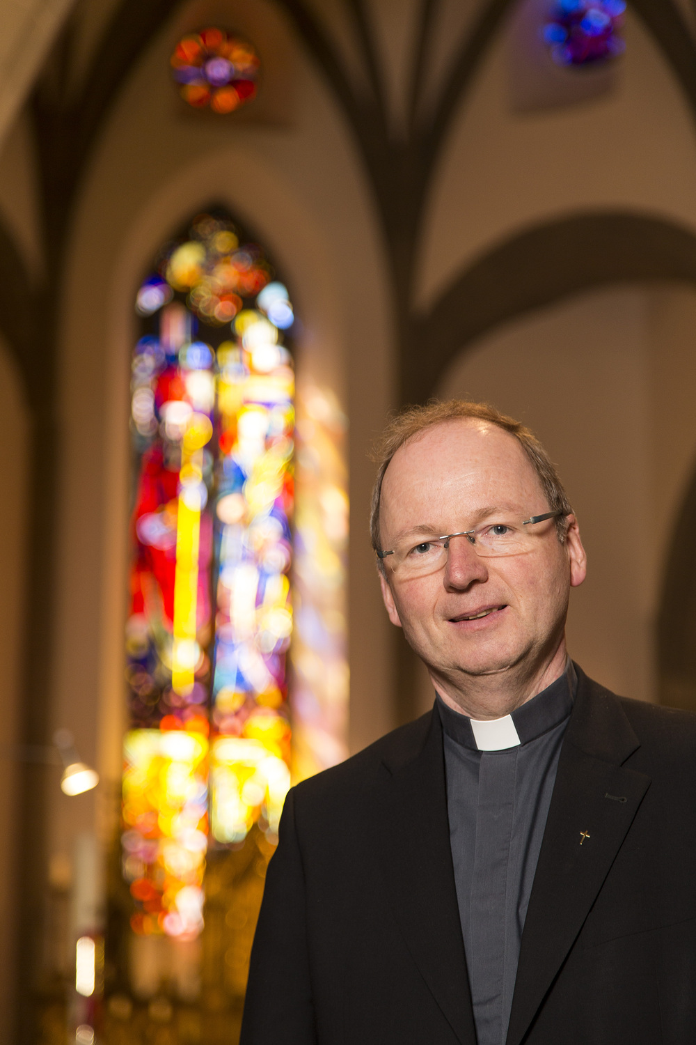 Bischof Benno Elbs, Portraits / www.lisamathis.atLisa Mathisc/o Dietmar Mathis FotografenmeisterUID NR.: ATU 3660 8300Raiffeisenbank RankweilKto.Nr.: 84400, Lisa Mathis Feldkirch, 05.06.2013Bischof Benno Elbs, Portraits